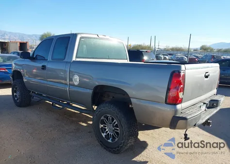 2004 Chevrolet Silverado 1500 Work Truck from USA, damaged, VIN 1GCEK19TX4E160804